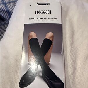 Wolford Velvet de Luxe 50 Black Knee-Highs